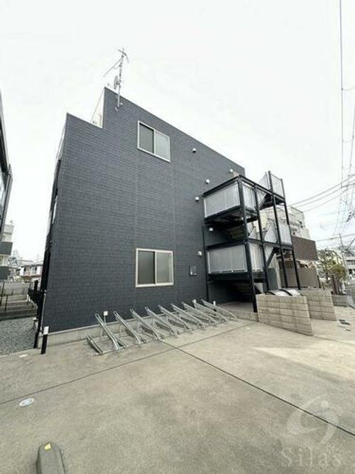 大阪府池田市神田1丁目(マンション)の賃貸物件の外観