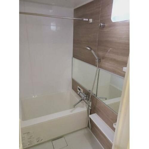 ネストピア博多駅前Ⅲ1104の風呂