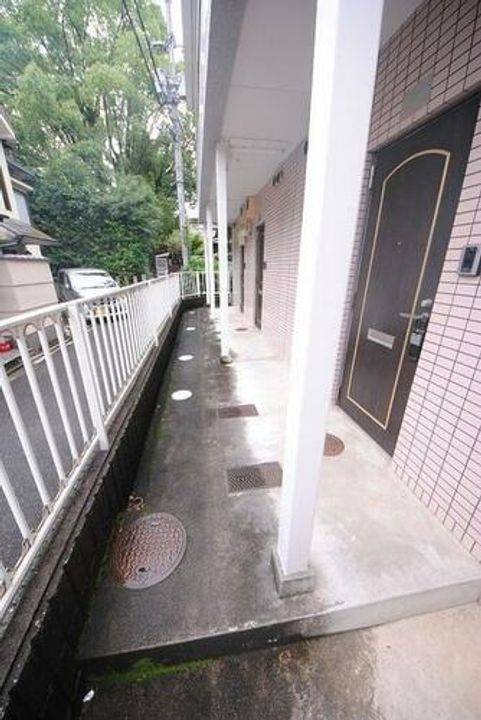 コーポ牧の玄関