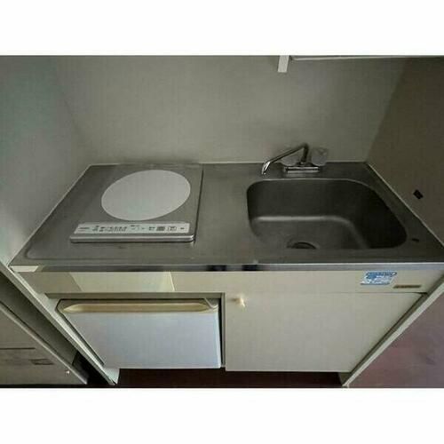 ViVi本町のキッチン