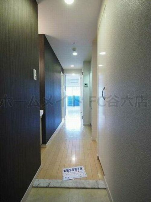 プロシード大阪梅田ポーションの玄関