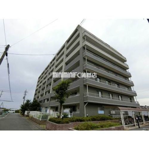 キャッスルハイツ蒲郡竹島105の外観