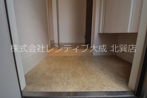 大阪府大阪市生野区生野東4丁目(アパート)の賃貸物件の玄関
