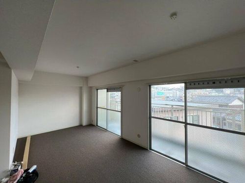 ハイツ多聞の居間