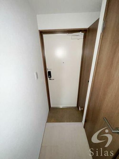 兵庫県西宮市大畑町(マンション)の賃貸物件の玄関