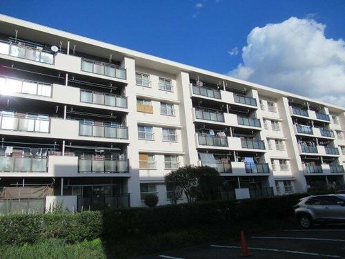 狩口台住宅28号棟の外観