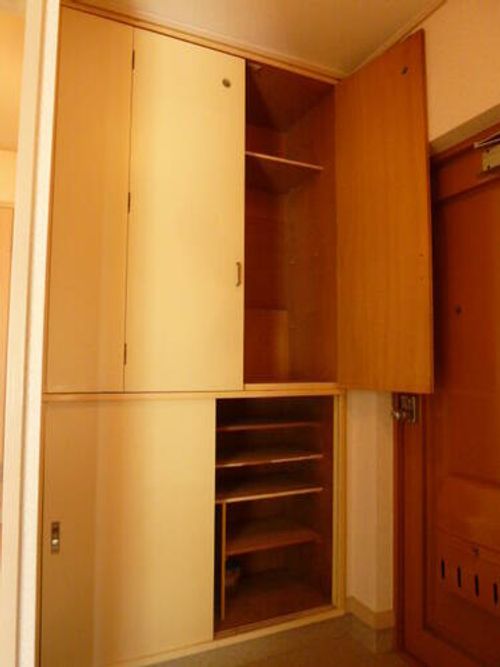 サン春日丘205の内装