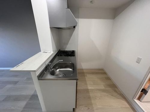 ミルーナヒルズ茨木103のキッチン