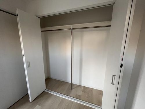 ミルーナヒルズ茨木103の内装