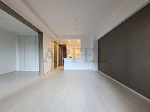 大阪府吹田市垂水町3丁目(マンション)の賃貸物件の居間
