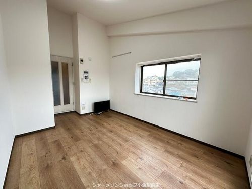 リファレンス到津の居間