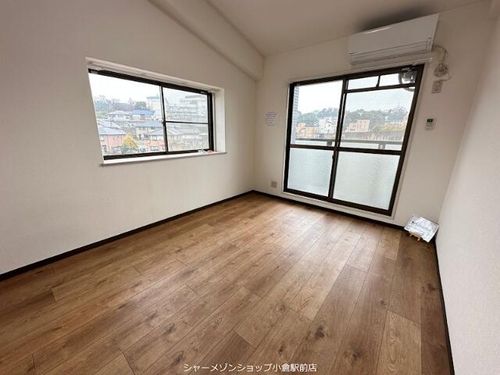 リファレンス到津の居間