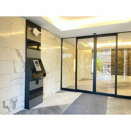 Raffine名駅南の玄関