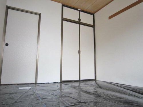 プラザ朝霧の内装