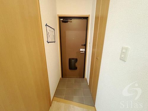 兵庫県川西市花屋敷1丁目(アパート)の賃貸物件の玄関