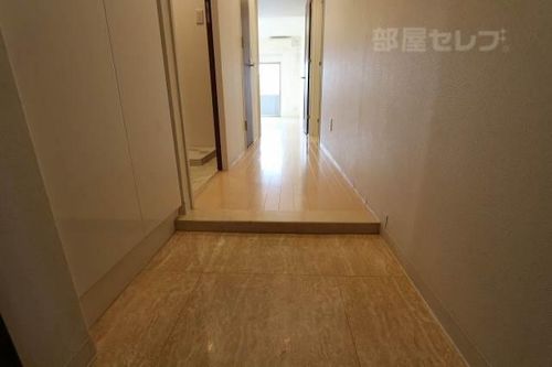 La Douceur山王0323の玄関