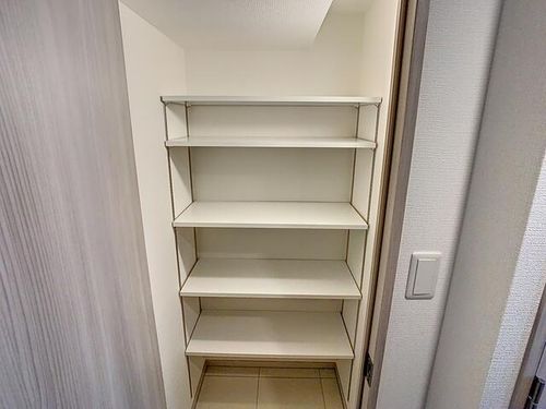 アドバンス三宮パルマ1102の内装