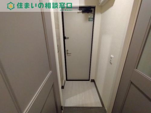 愛知県西尾市城崎町5丁目(アパート)の賃貸物件の玄関