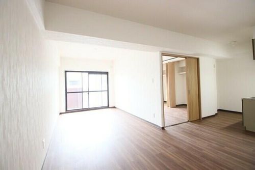 グレース貴船の居間