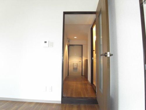 グレース貴船の玄関