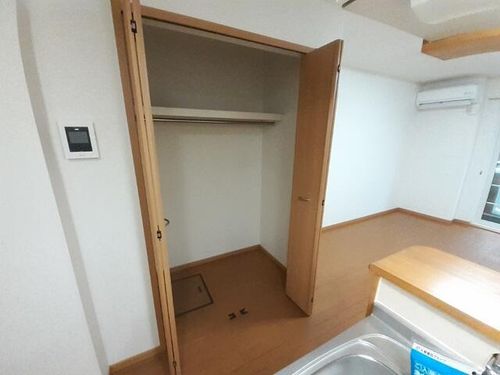 シャン・ド・フルールの内装