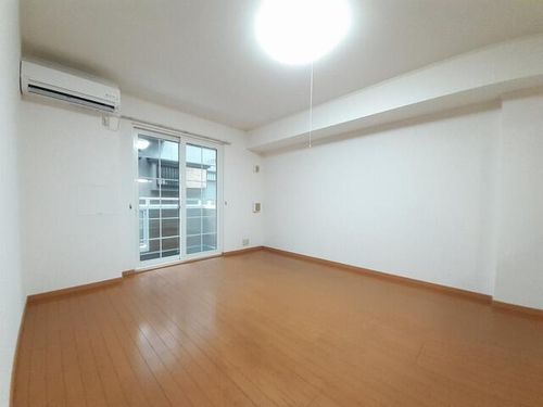 シャン・ド・フルールのその他画像