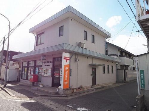 ラ・グリシーヌの玄関