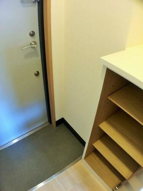 ラ・フォンテ神戸長田の玄関