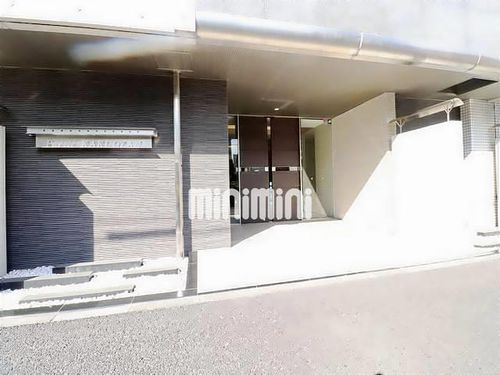 愛知県名古屋市千種区田代本通1丁目(マンション)の賃貸物件の玄関