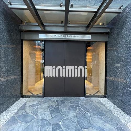 セノアタワー泉の玄関