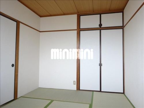 ルートオブファイブの内装