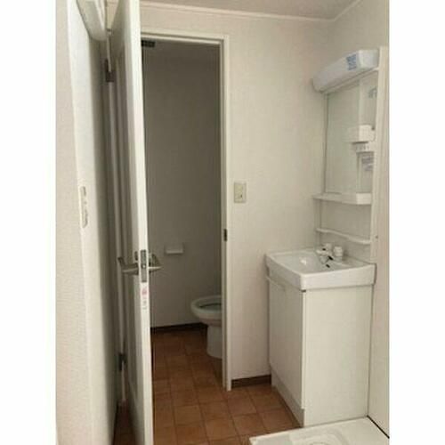 ジュネス鳩岡の内装