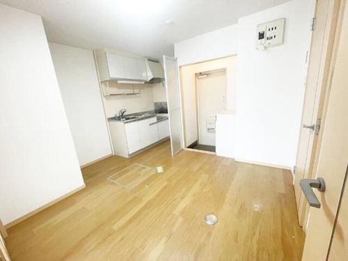 エルディム泉 5の居間