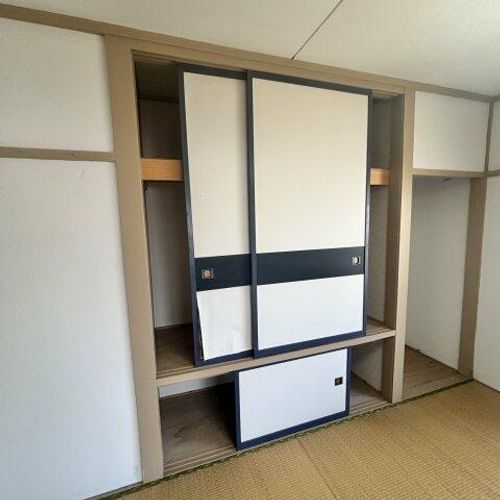 スワンハイム1Fの内装