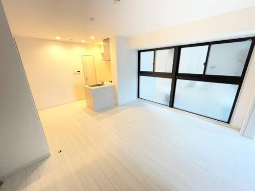 さくらHills ROKUBAN Platinum Residenceの居間