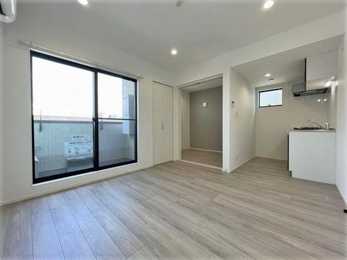 GRAND SMART山王101の居間