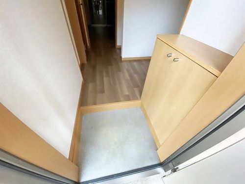 J・シェスタの玄関