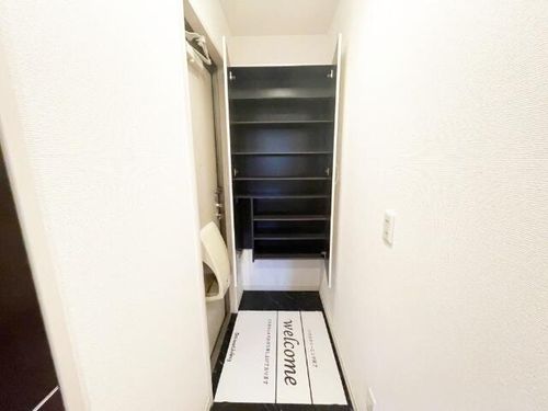 ディゴス八幡の玄関