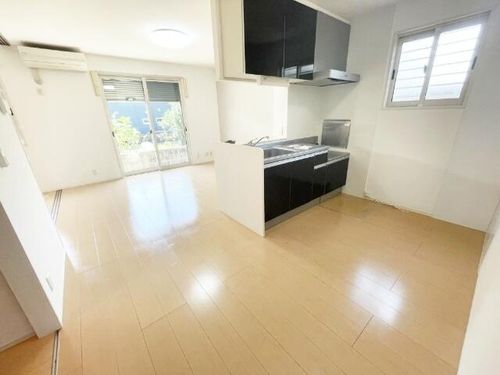 ディゴス八幡の居間