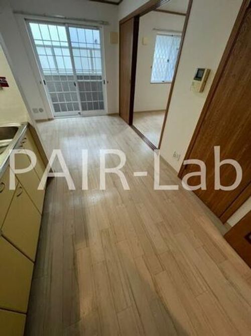 プリムローズ・コートの居間