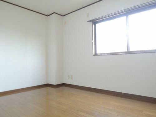 コーポエム・エヌ・中島102の内装