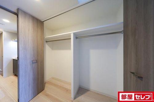 S-RESIDENCE上社aureate104の内装