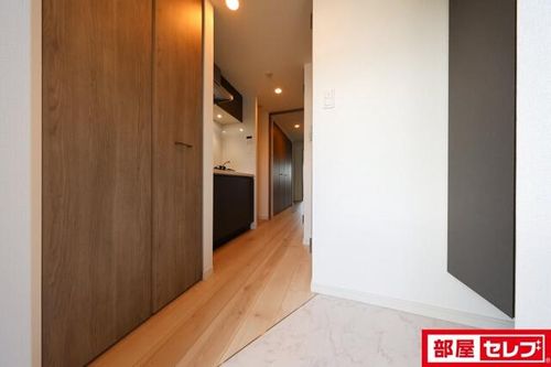S-RESIDENCE上社aureate106の玄関