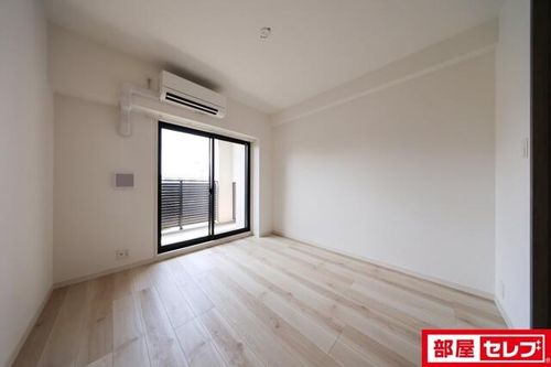 S-RESIDENCE上社aureate107の内装