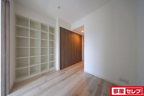 S-RESIDENCE上社aureate107の内装