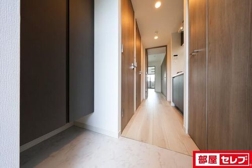 S-RESIDENCE上社aureate110の玄関