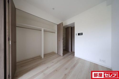 S-RESIDENCE上社aureate110の内装