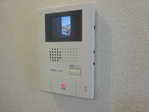 アン・ルポゼのその他画像