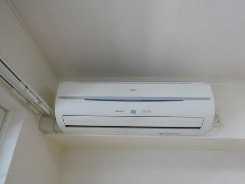 アン・ルポゼのその他画像