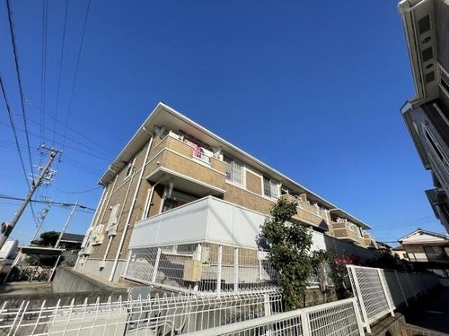 アン・ルポゼの外観